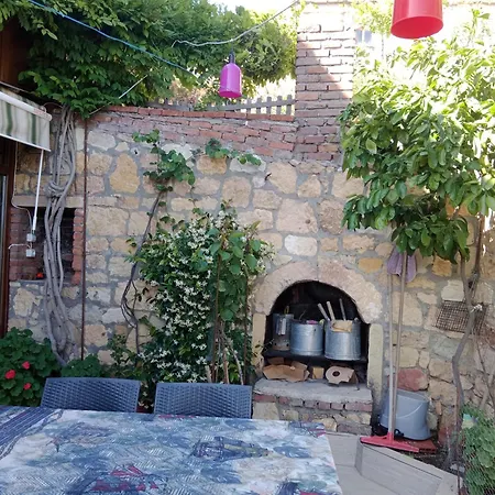 בית נופש Merve Stone House Assos